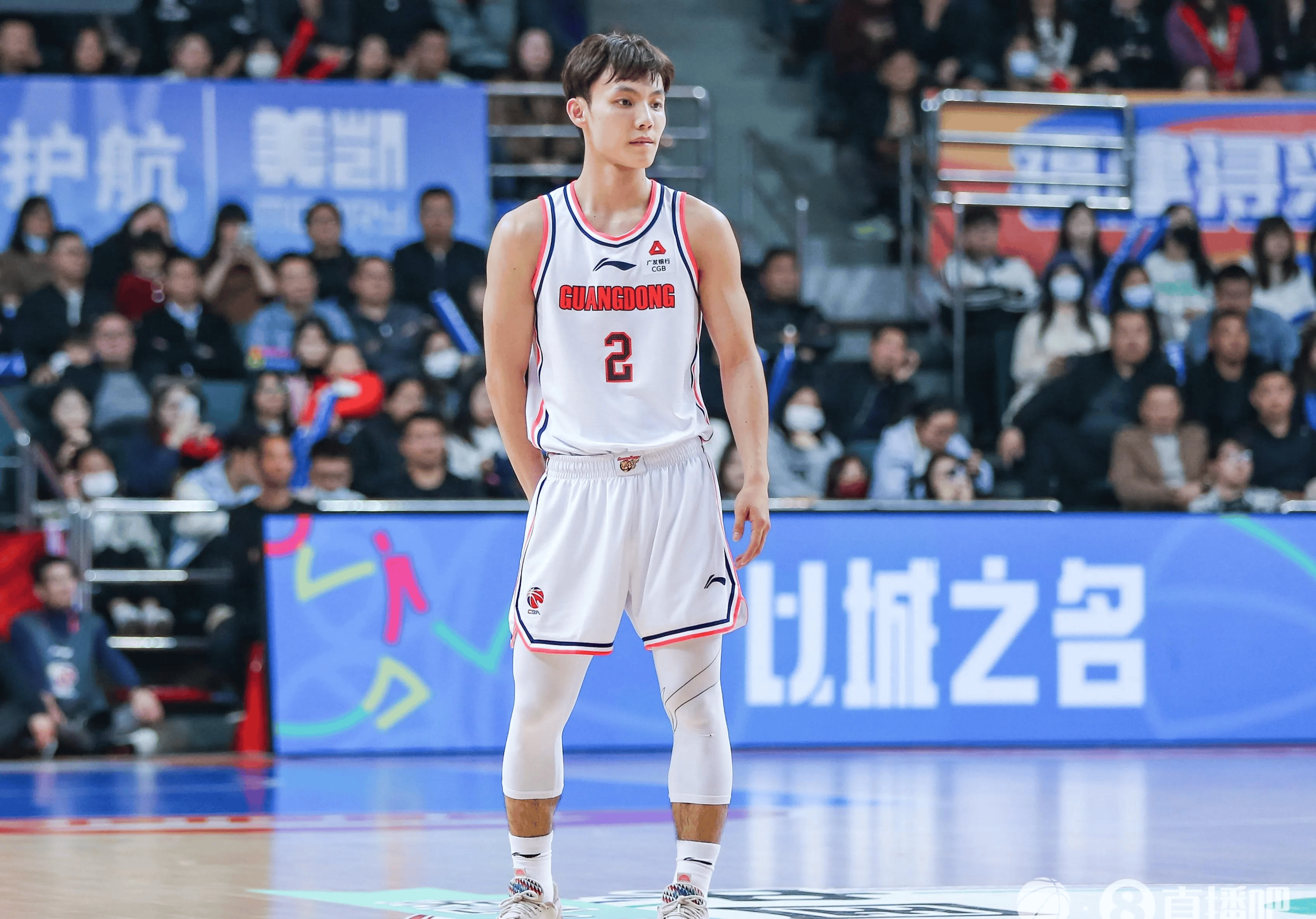 关于周琦缺阵首钢轻取福建高诗岩16+12山东胜广州的信息