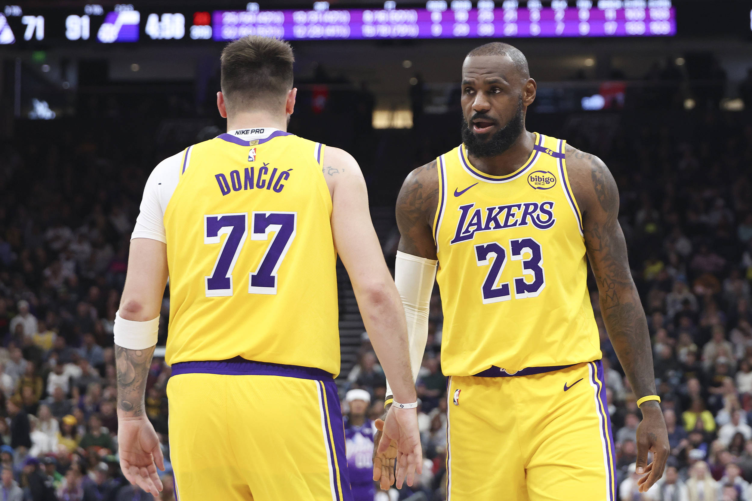 包含湖人卖出100亿让NBA整体价值提升新老板有利于球队未来发展的词条