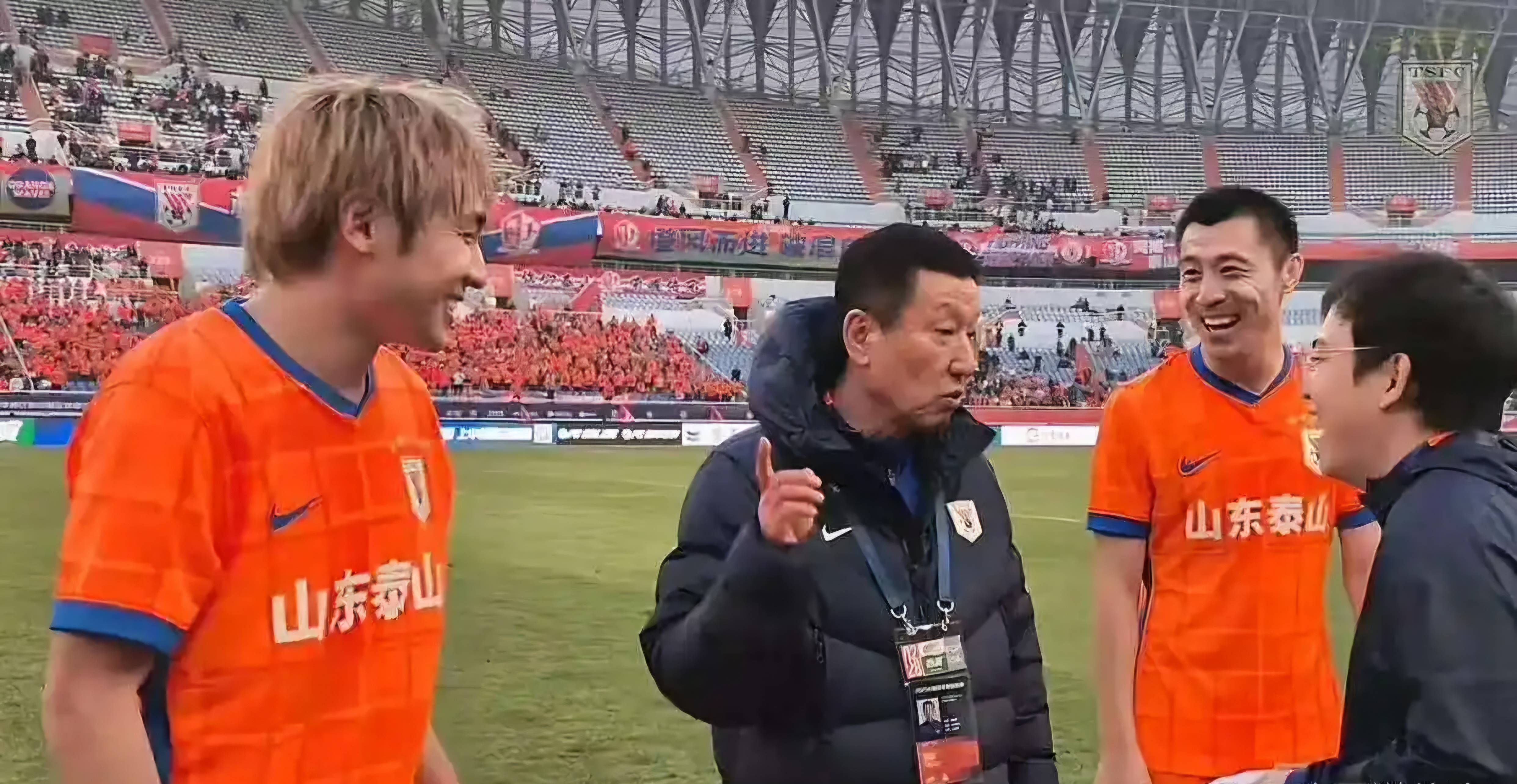 华体会全站-包含3-1，山东泰山终结2连败，泽卡双响，36岁邓卓翔率队2连胜终结的词条